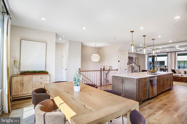 43789 METRO TER, Ashburn, VA 20147