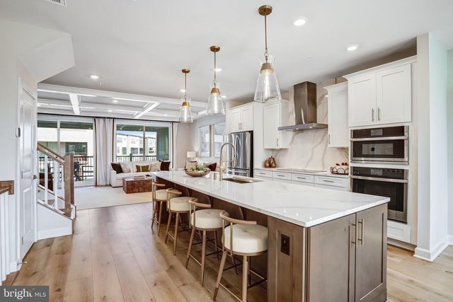 43789 METRO TER, Ashburn, VA 20147