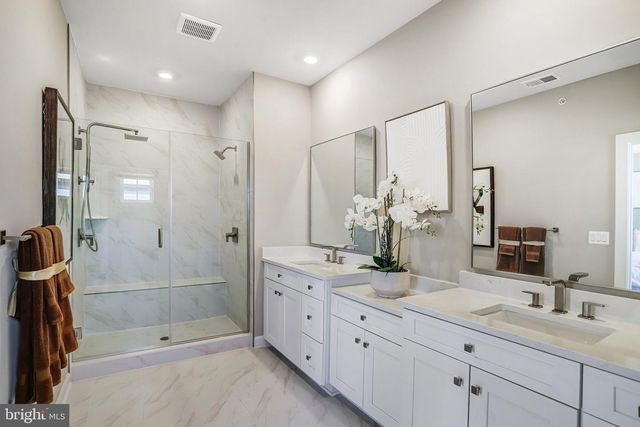 43789 METRO TER, Ashburn, VA 20147