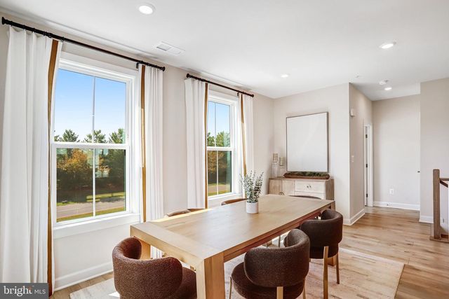43789 METRO TER, Ashburn, VA 20147
