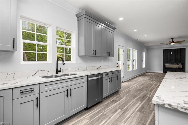 307 Smithfield BLVD, Smithfield, VA 23430