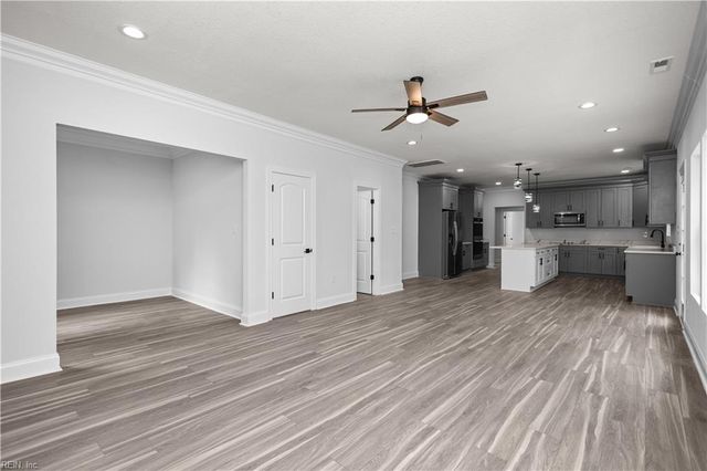 307 Smithfield BLVD, Smithfield, VA 23430