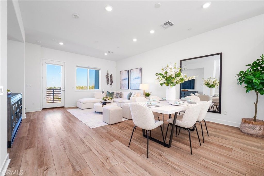 Image 1 of property listing at 390 Merit, Irvine, CA 92618