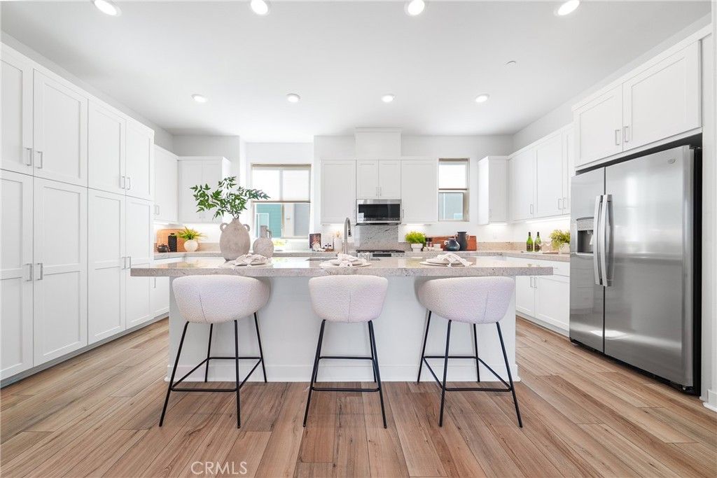 Image 10 of property listing at 390 Merit, Irvine, CA 92618