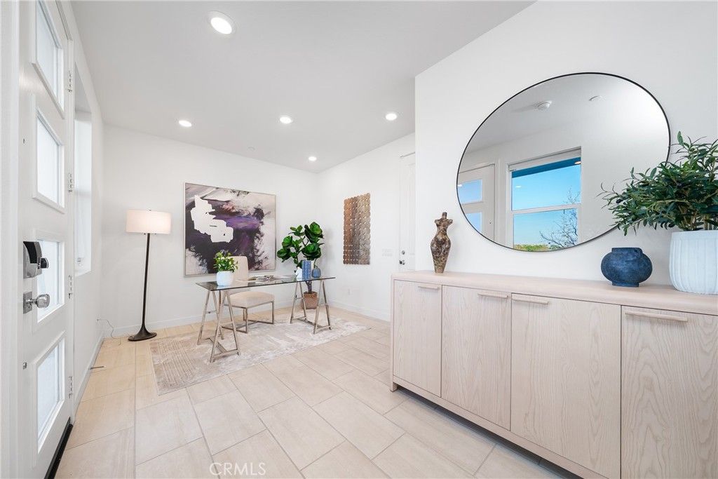 Image 13 of property listing at 390 Merit, Irvine, CA 92618