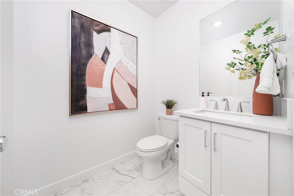 Image 26 of property listing at 390 Merit, Irvine, CA 92618