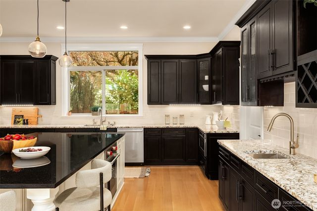 1145 33rd Avenue E, Seattle, WA 98112