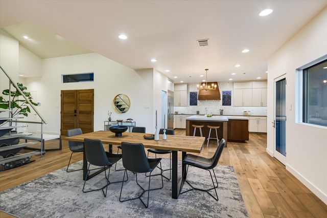 14 Rob Roy RD, Austin, TX 78746