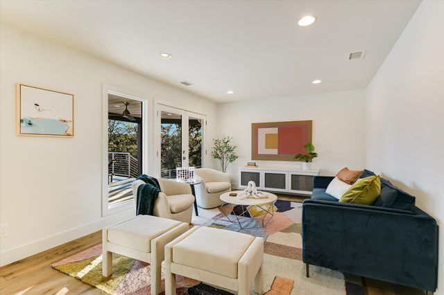 14 Rob Roy RD, Austin, TX 78746