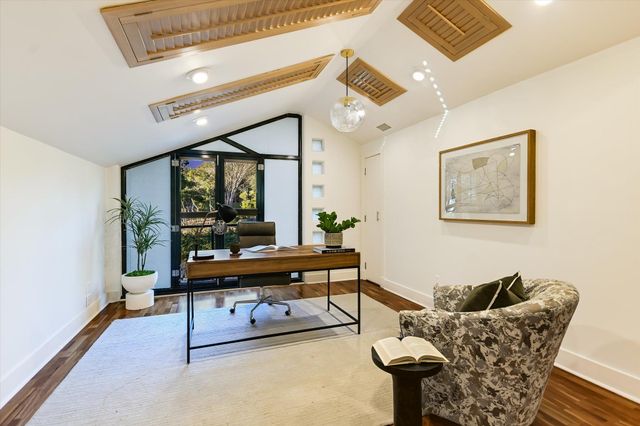 14 Rob Roy RD, Austin, TX 78746