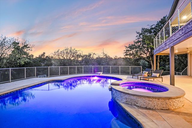 14 Rob Roy RD, Austin, TX 78746