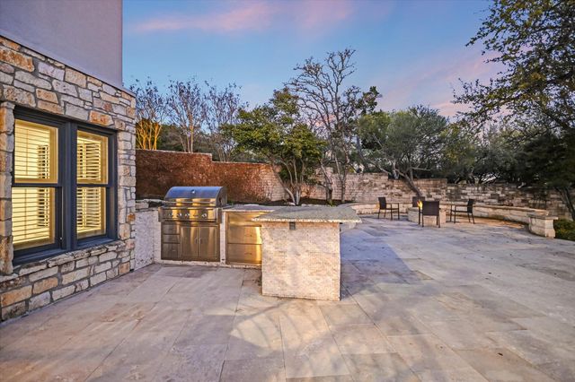 14 Rob Roy RD, Austin, TX 78746