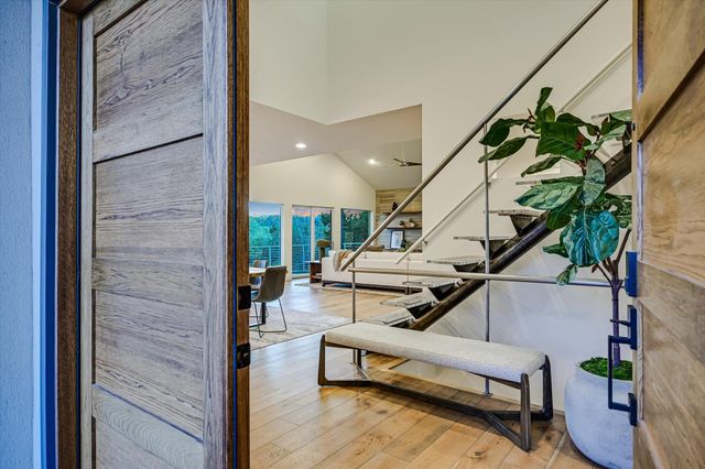 14 Rob Roy RD, Austin, TX 78746