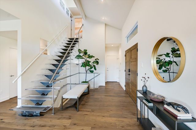 14 Rob Roy RD, Austin, TX 78746