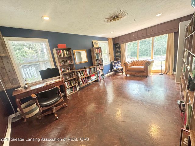 2410 Mount Hope Road, Okemos, MI 48864