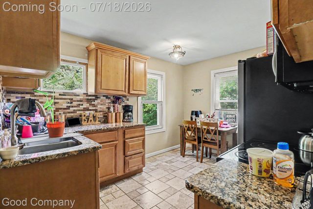 12882 Riverdale Avenue, Detroit, MI 48223