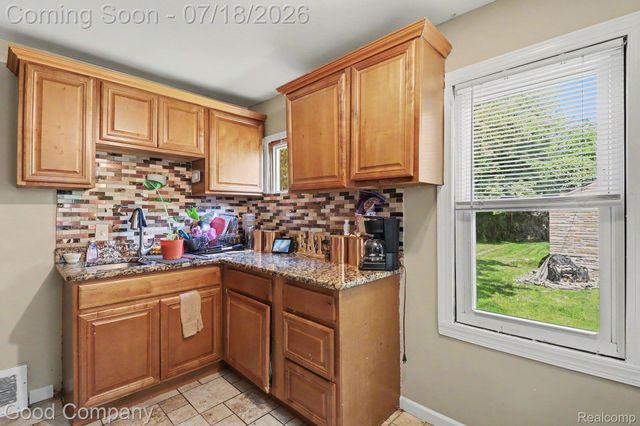 12882 Riverdale Avenue, Detroit, MI 48223