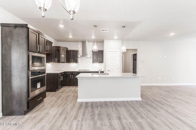 3928 Peak Place, El Paso, TX 79938