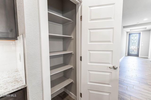 3928 Peak Place, El Paso, TX 79938