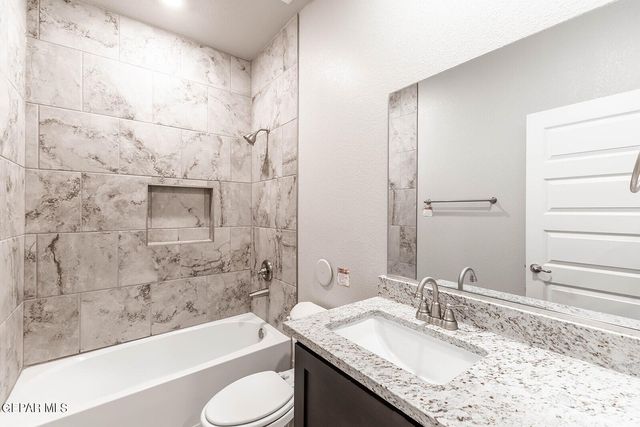 3928 Peak Place, El Paso, TX 79938