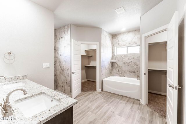3928 Peak Place, El Paso, TX 79938