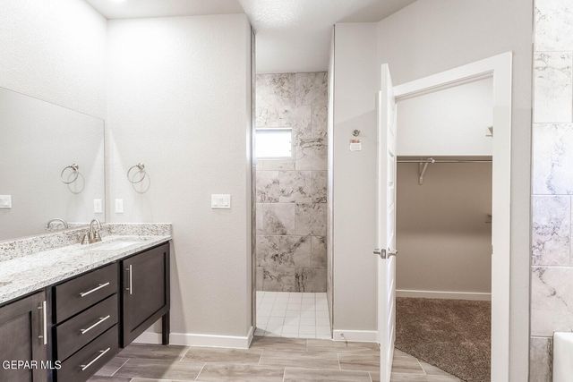 3928 Peak Place, El Paso, TX 79938