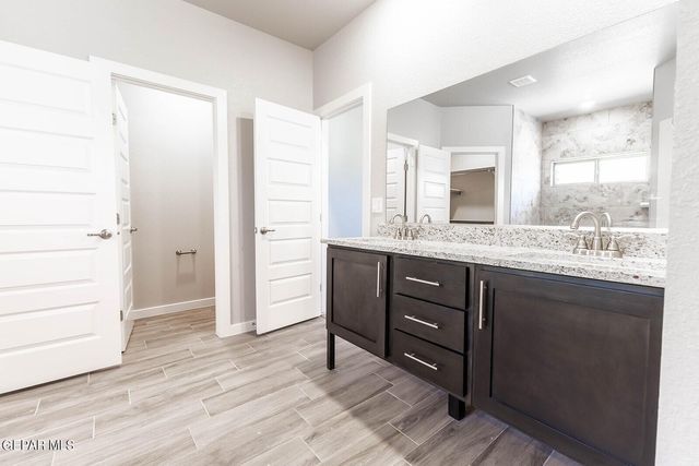 3928 Peak Place, El Paso, TX 79938