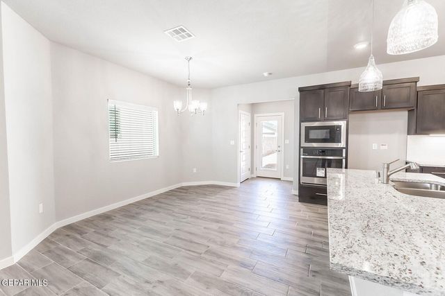 3928 Peak Place, El Paso, TX 79938