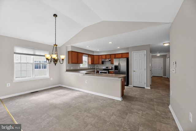 33 BEAR CREEK DR, Mantua, NJ 08051