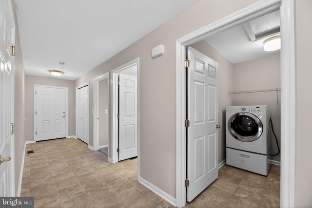 33 BEAR CREEK DR, Mantua, NJ 08051