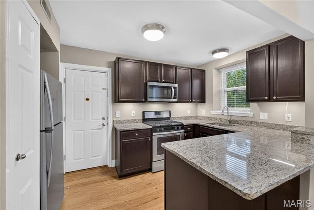 7745 Kingsbury Boulevard 12, Clayton, MO 63105