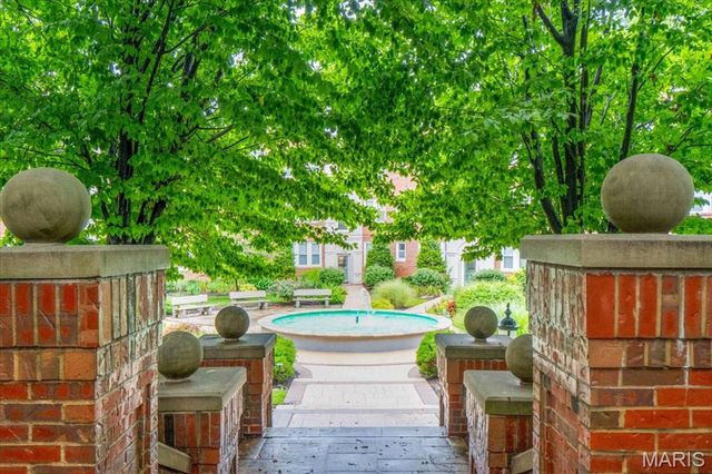 7745 Kingsbury Boulevard 12, Clayton, MO 63105