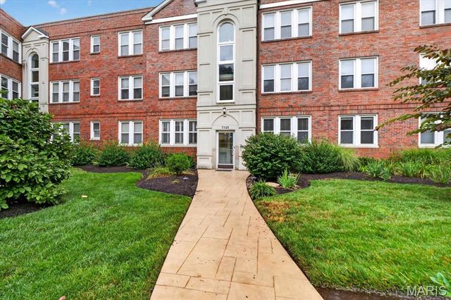 7745 Kingsbury Boulevard 12, Clayton, MO 63105
