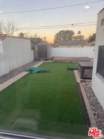 3211 W 78th Street, Los Angeles, CA 90043