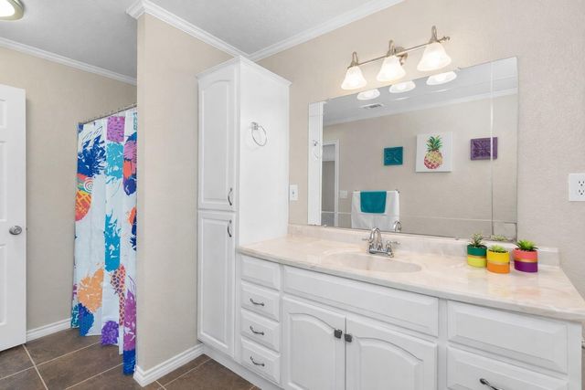 621 County Road 202, Sargent, TX 77414