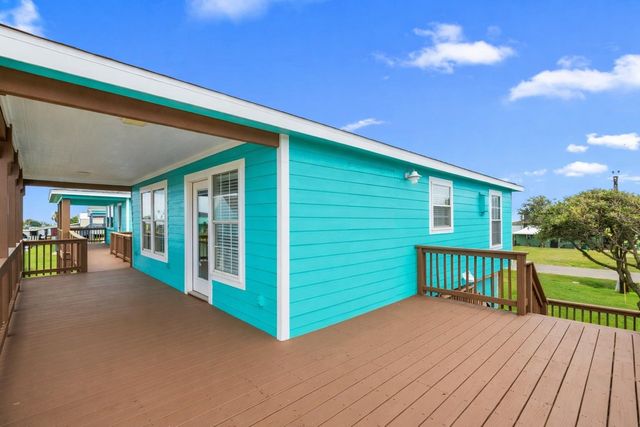 621 County Road 202, Sargent, TX 77414