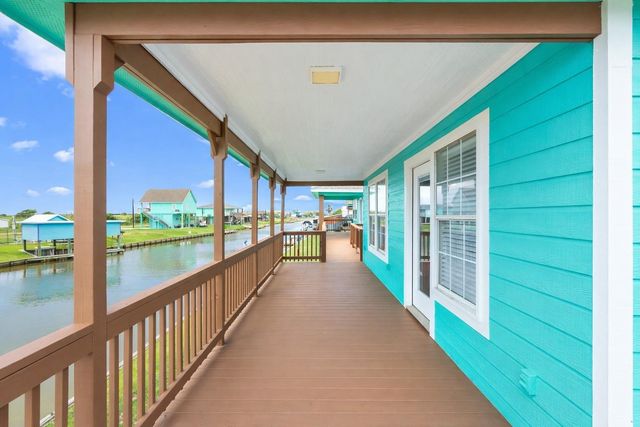621 County Road 202, Sargent, TX 77414