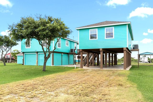 621 County Road 202, Sargent, TX 77414