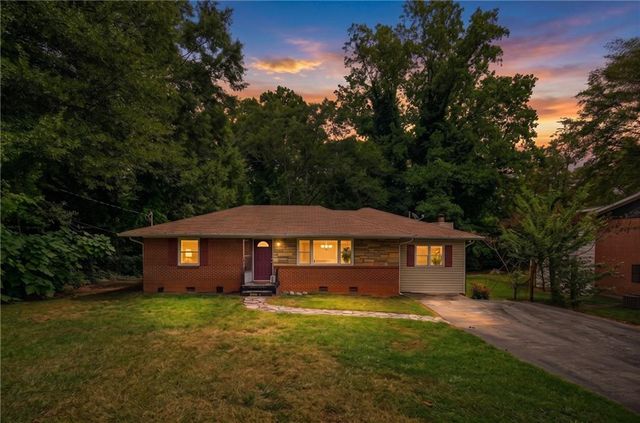 128 Peachtree Circle SE, Marietta, GA 30060