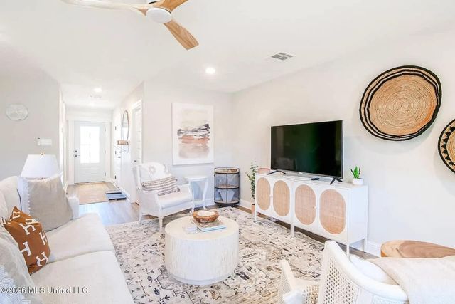 6702 Afton Cove, Ocean Springs, MS 39564