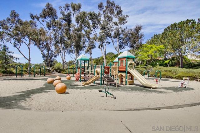 3606 Bernwood Pl 9, San Diego, CA 92130