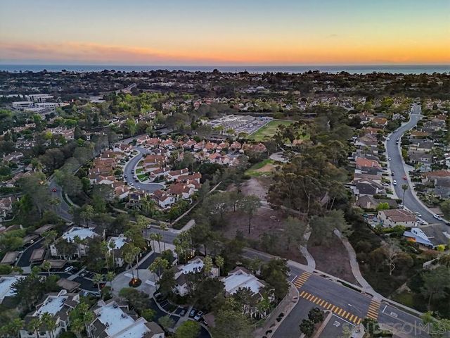 3606 Bernwood Pl 9, San Diego, CA 92130