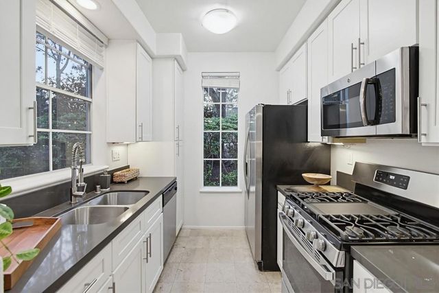 3606 Bernwood Pl 9, San Diego, CA 92130