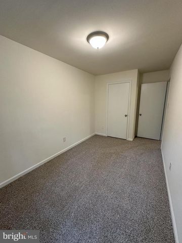 12 MANCHESTER CT, Fredericksburg, VA 22408