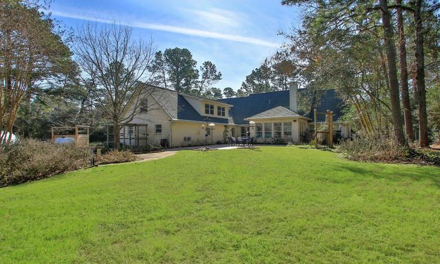 22310 Meadowsweet Drive, Magnolia, TX 77355