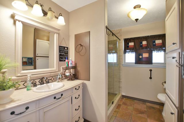 28335 Riley Road, Waller, TX 77484