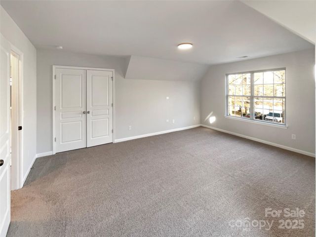 209 Minitree Lane, Charlotte, NC 28214