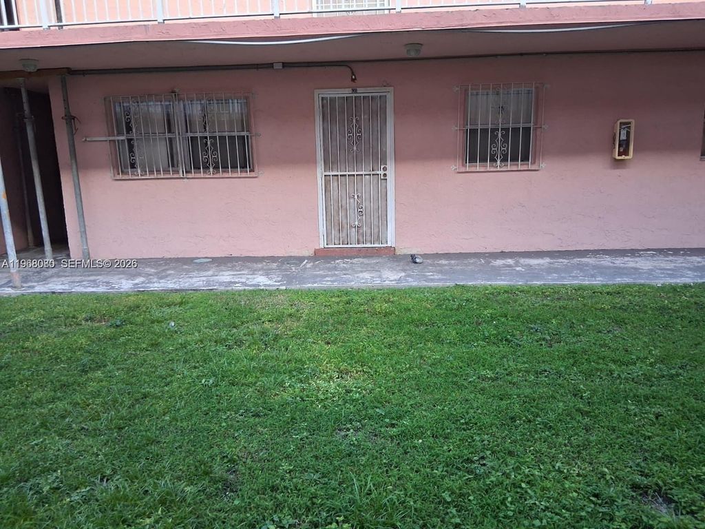 19761 SW 114th Avenue 236, Miami, FL 33157