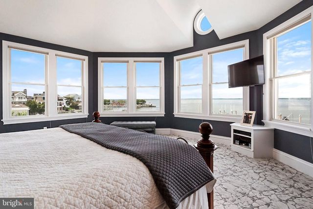 11 W 51ST ST, Long Beach, NJ 08008