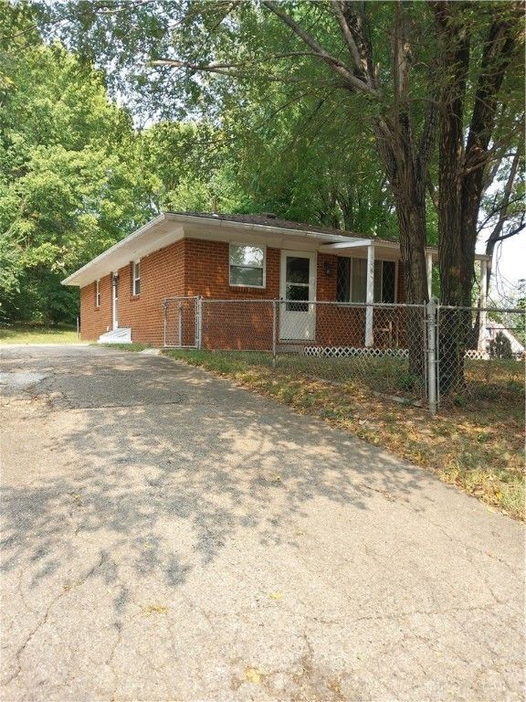 2585 Coronette Avenue, Harrison Twp, OH 45414
